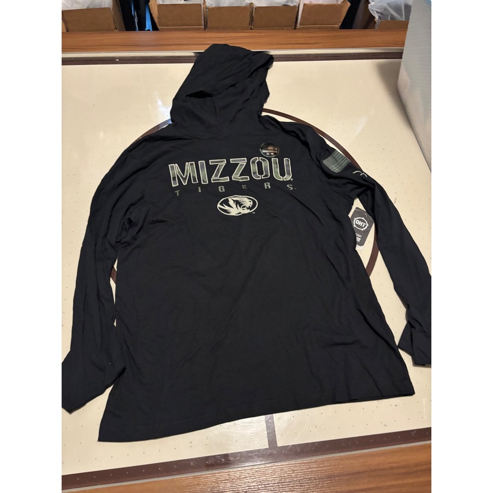 1165 Colosseum Mizzou Tigers OHT Military Appreciation Hooded T-Shirt Black L